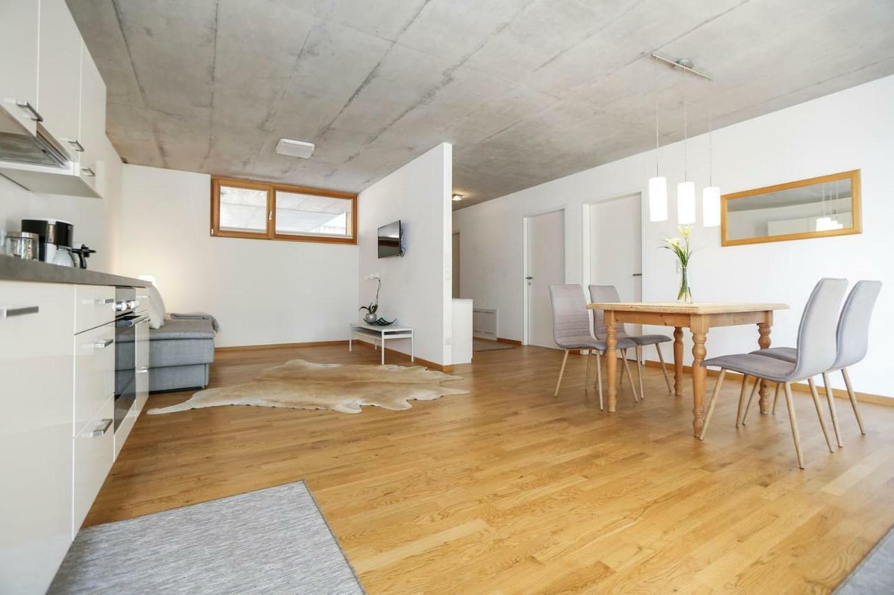 Gartenwohnung In Praemierter Wohnanlage Klaus  Esterno foto